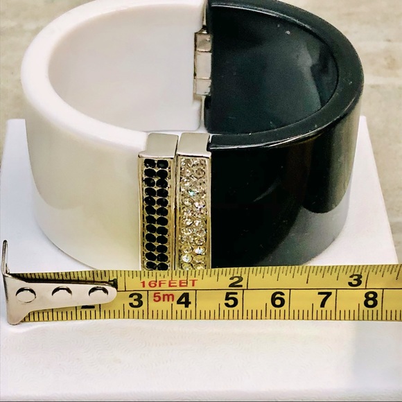 Duplicity of “Ebony and Ivory” with matching crystals bangle - Picture 2 of 10